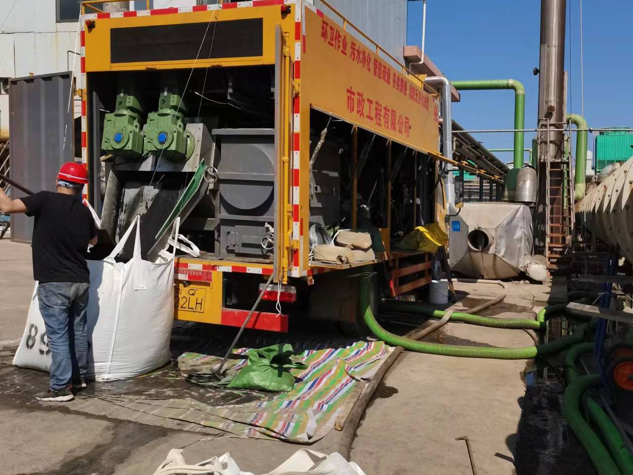 上海淤泥压干处理